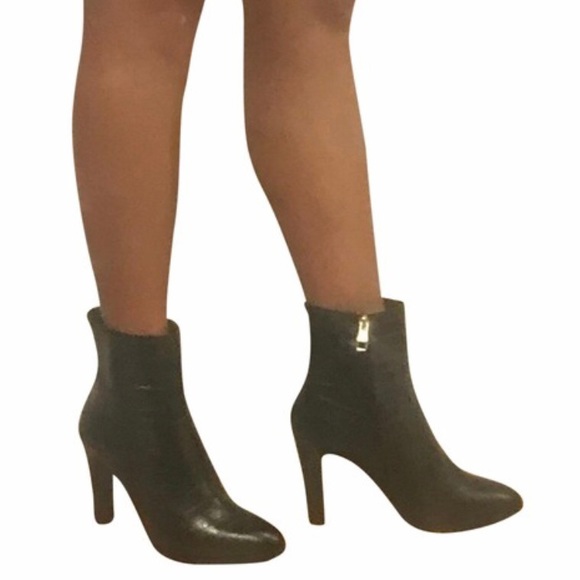 Karen Millen Shoes - Karen Millen black leather embossed ankle boots. Size 7.5. NWT.